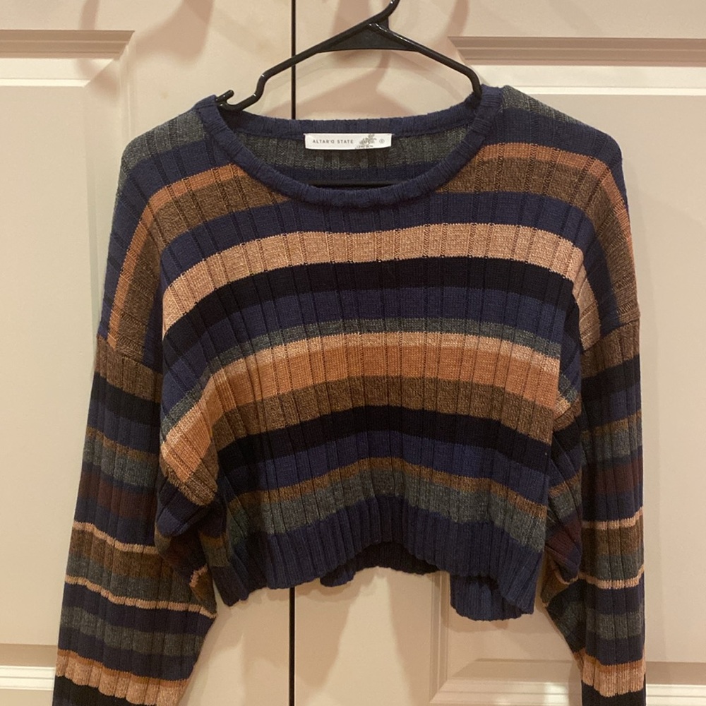 ALTAR’D STATE SWEATER 🤎